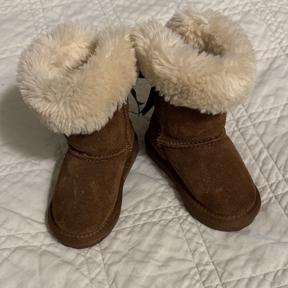 Lamo Brown Suede Kids' Boots with Cream Faux Fur Trim